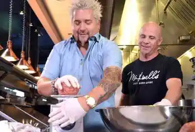 Lanchonetes Clássicas com Guy Fieri